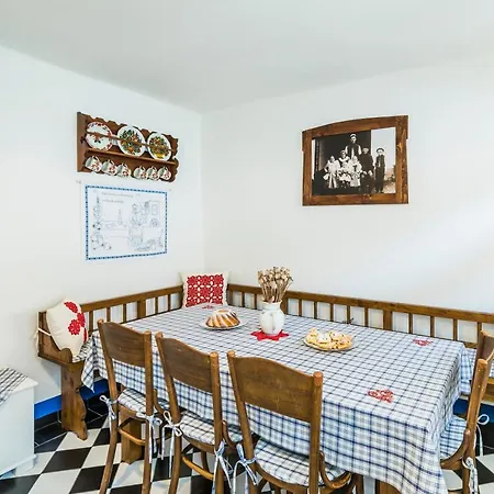 Inn Berdina Sucha Loz